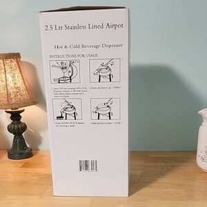 NIB Crestware 2.5L Stainless Lined Airpot